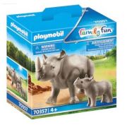 Playmobil Family Fun, Large Zoo - Rinocer cu pui